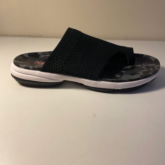 Ryka Women's Desi Sandal - Picture 3 of 5